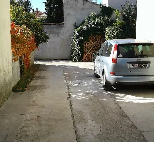 Wolverine Apartman Zára